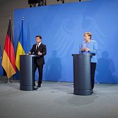 Меркель встретится с Зеленским